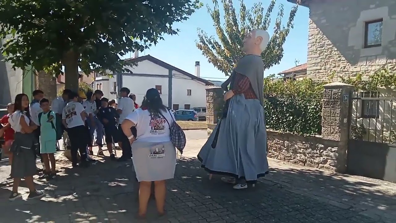 Gigantes de Arai en Alegría-Dulantzi 