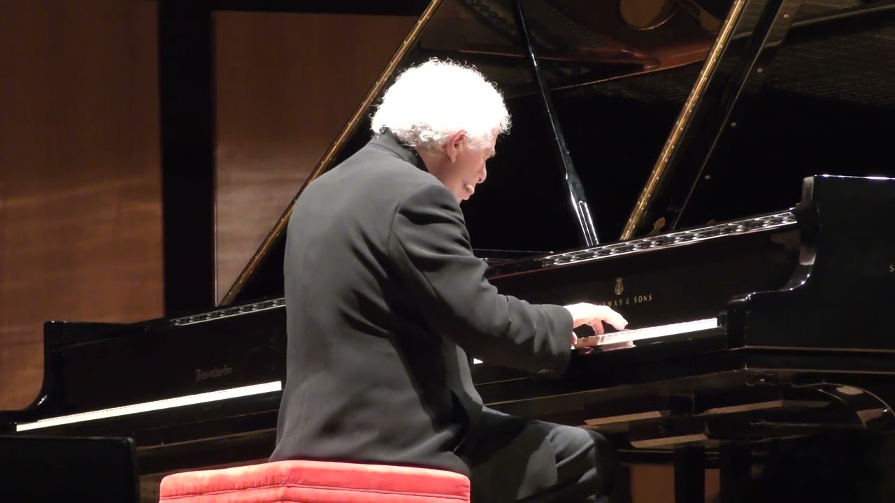 Andr&aacute;s Schiff - Mozart: Piano Sonata No. 17 in B-flat major, K.570 (1789)