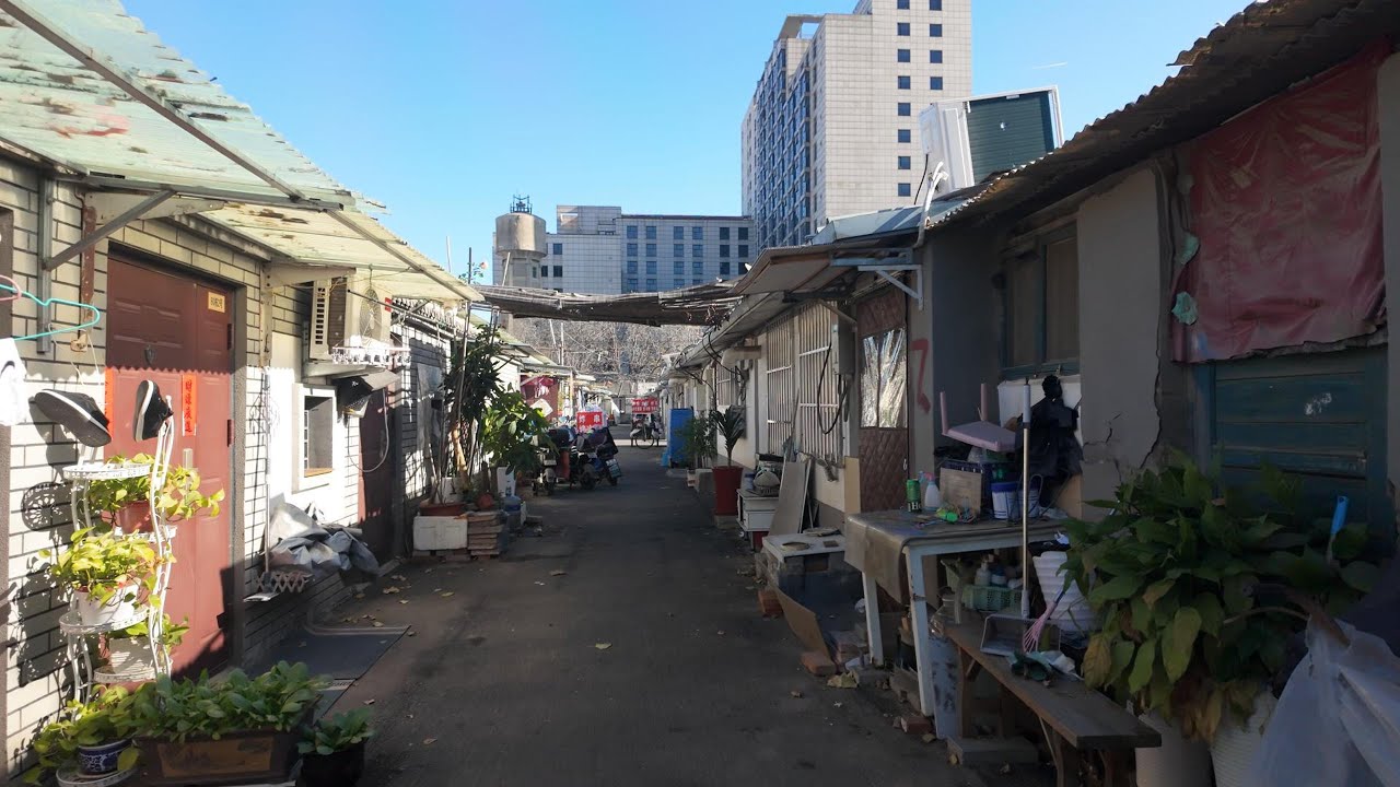 北京漫步 传媒大学 定福庄2024年11月深秋的街景November 2024 in Dingfuzhuang, Communication University of China, Beijing