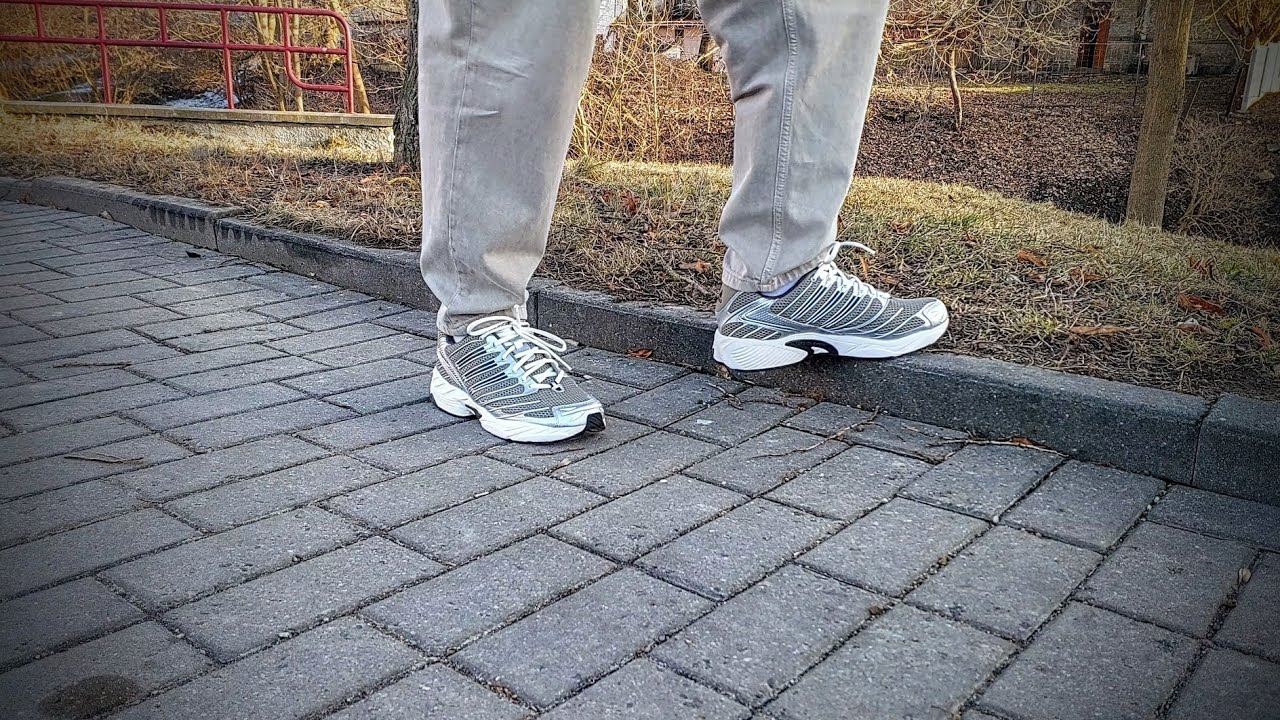 Adidas Adistar Control 3.