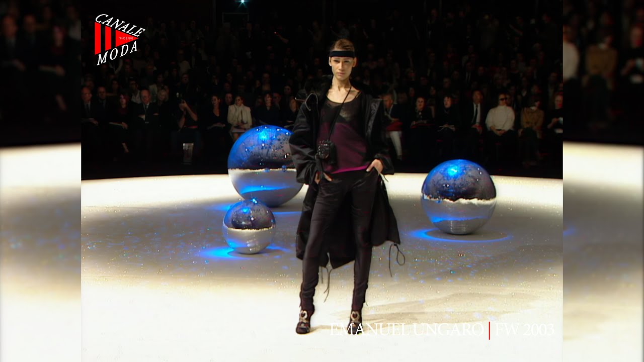 EMANUEL UNGARO Fall Winter 2003 Paris 4K - Canale Moda