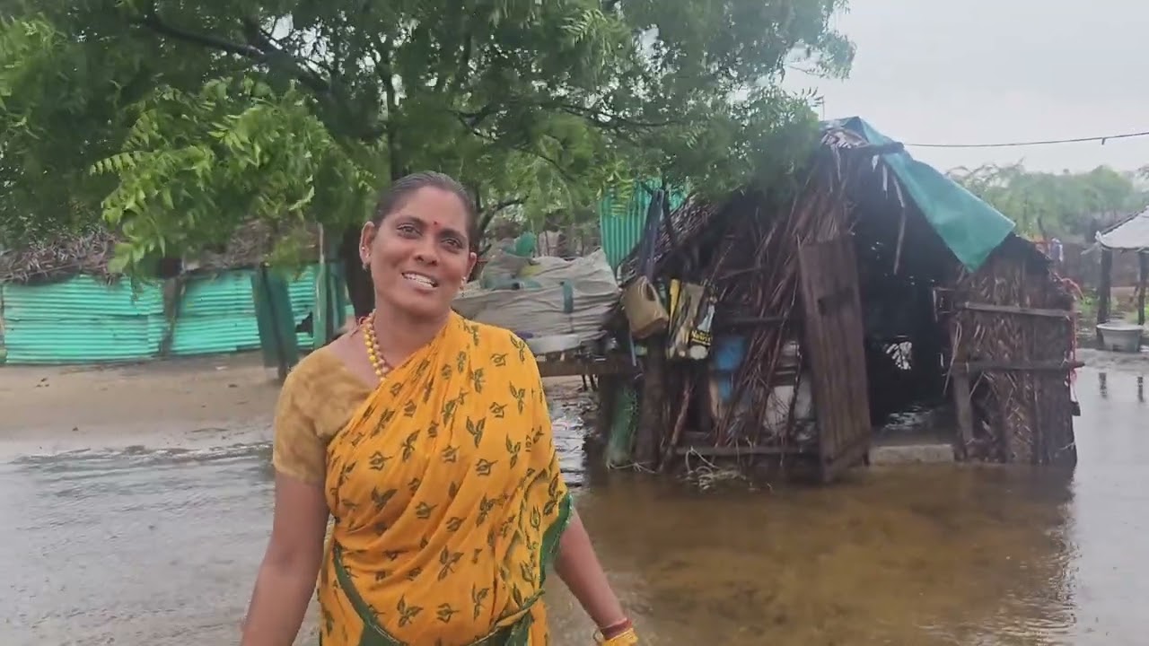 ஒரு நாள் பெய்த மழையில் எங்க நிலைமை மாறிடுச்சு...
