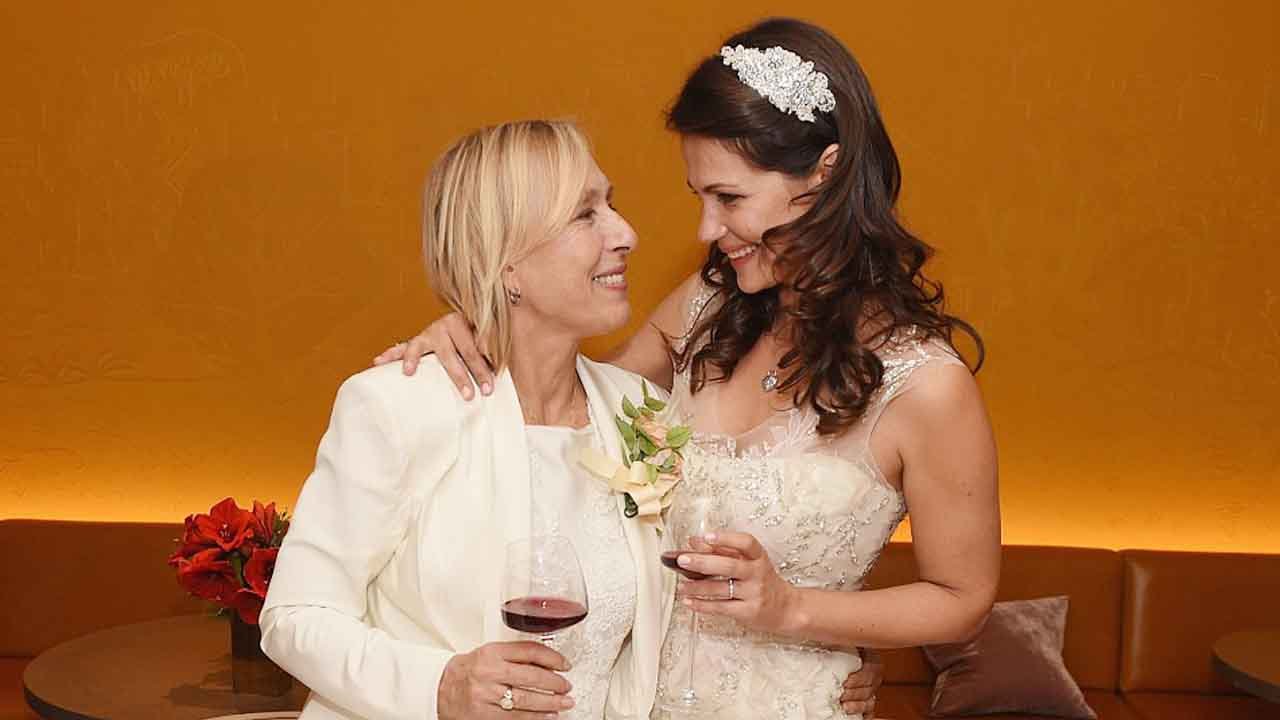 Martina Navratilova , Julia Lemigova marriage moments