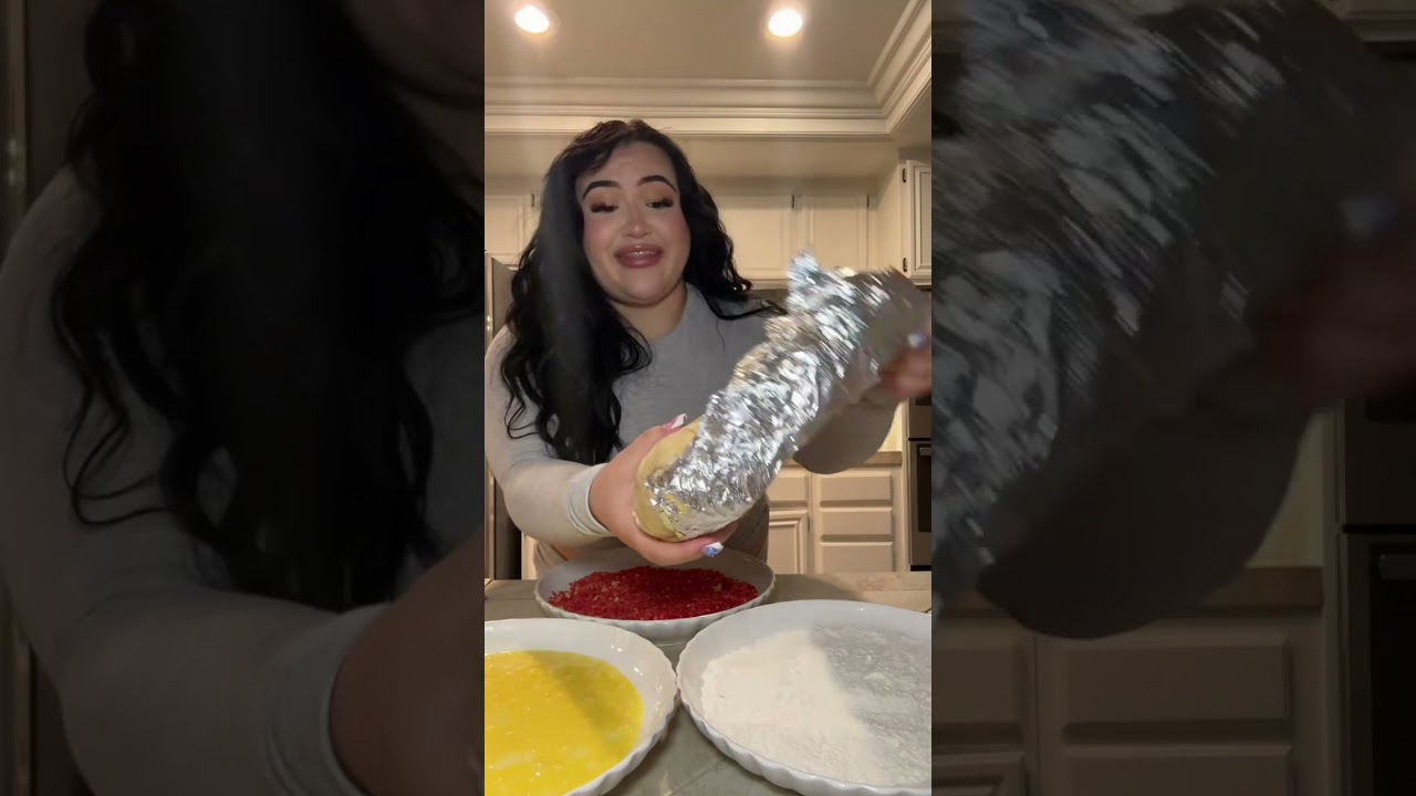 Let&rsquo;s make a Hot Cheeto Burrito 😍 #chipotle #msmunchies 