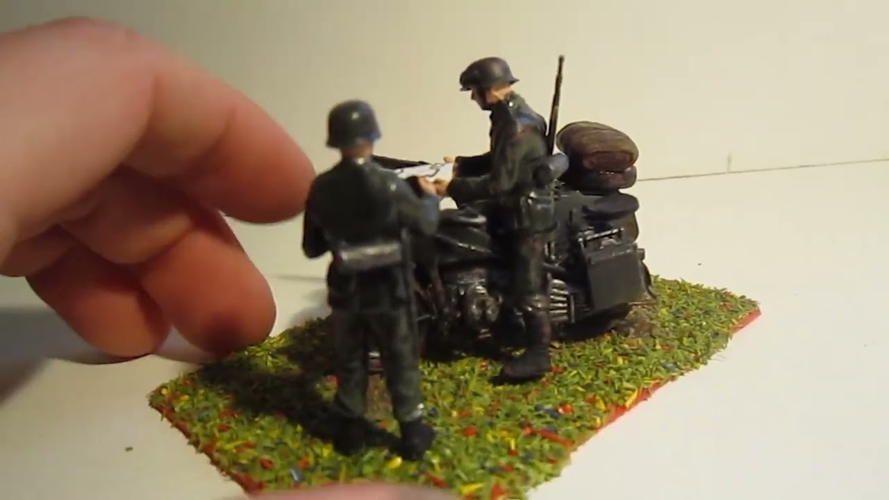 Italeri 1:35 Zundapp KS750 with sidecar. Painted!