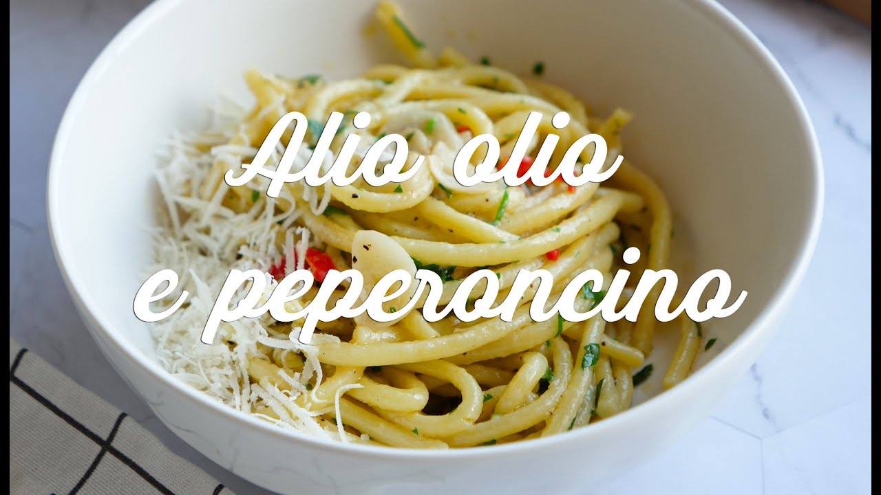 Prosty i pyszny włoski sos do makaronu - alio olio e peperoncino