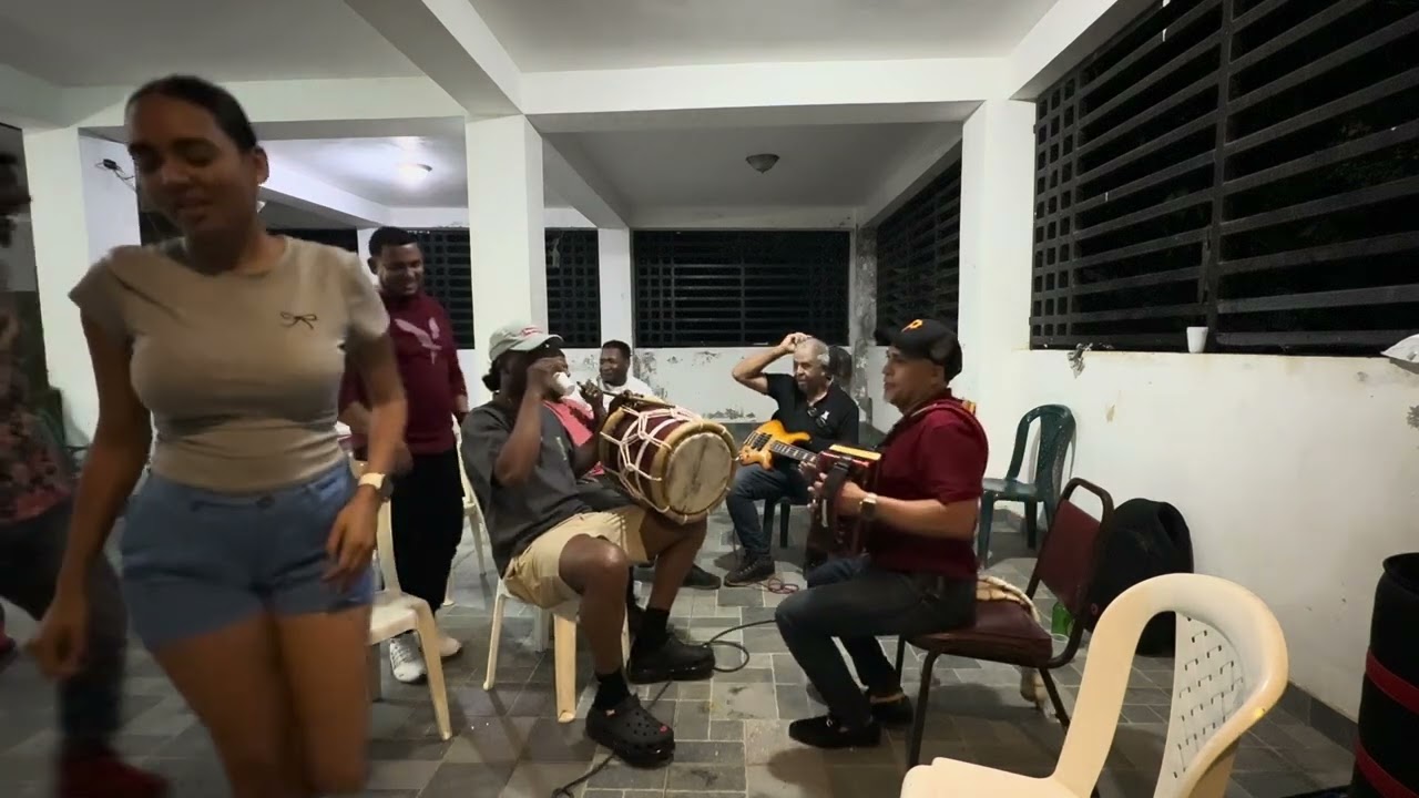Merengue típico la banquets but