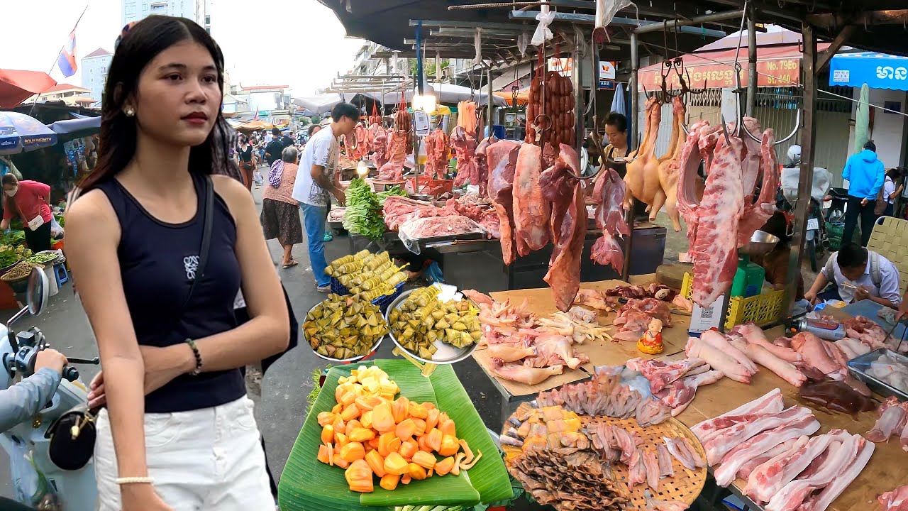 Cambodian Street Food Tour @Russian Market 2025 - Exploring Fresh Food, Fruits, Khmer Food & More