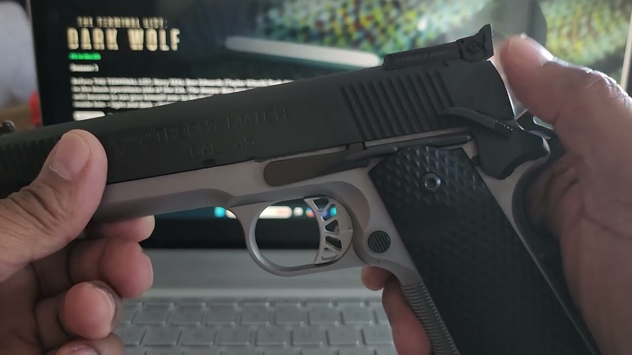 1911 г. в сравнении с P220 Legion SAO