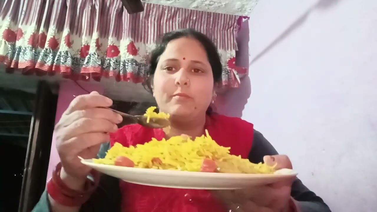 कपड़े धोते धोते बहुत ठंड लग गई 