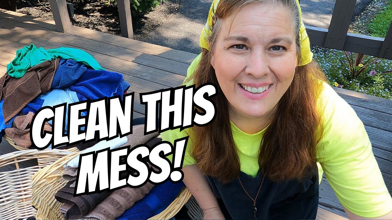 Piles of Wash, Help Me! I Need Motivation | Mobile Home Challenge!