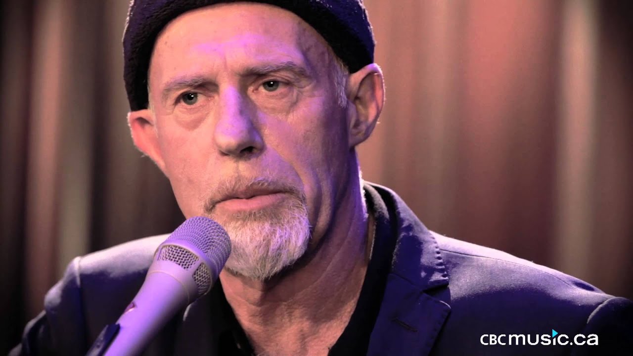 Harry Manx gets his Mohan Veena back
