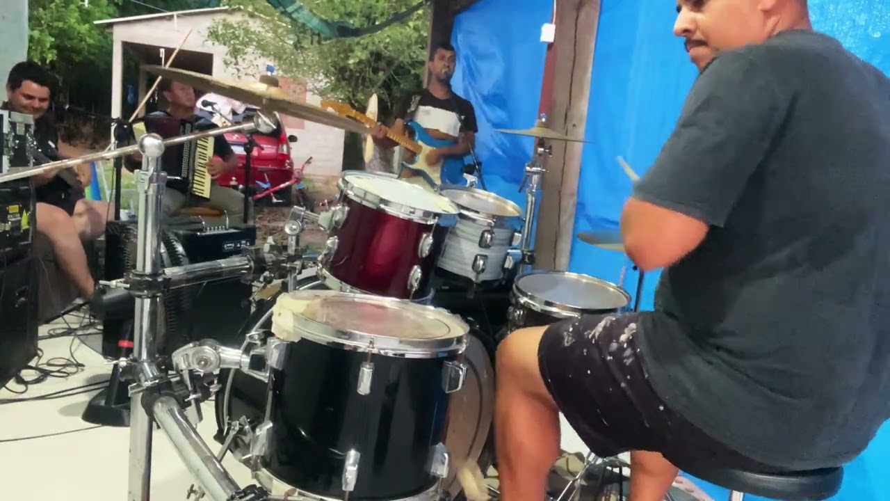 Banda Tchêkiná ressuscita me