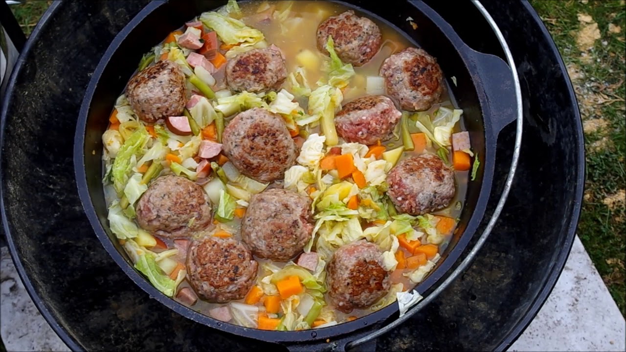 Partyrezept für Silvester, Kartoffeltopf mit Hackbällchen aus dem Dutch Oven - die sachsengriller