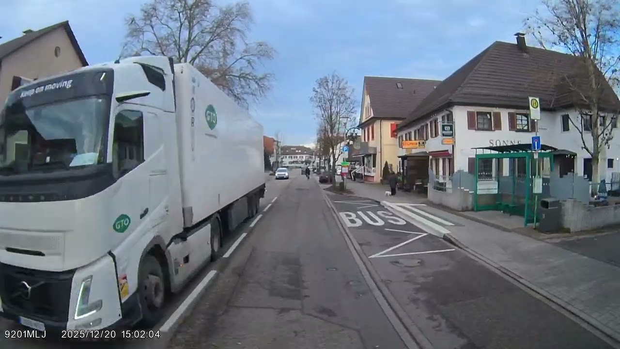 Road B3, Appenweier, A community in Germany, 3:00 pm, 20.12.2025