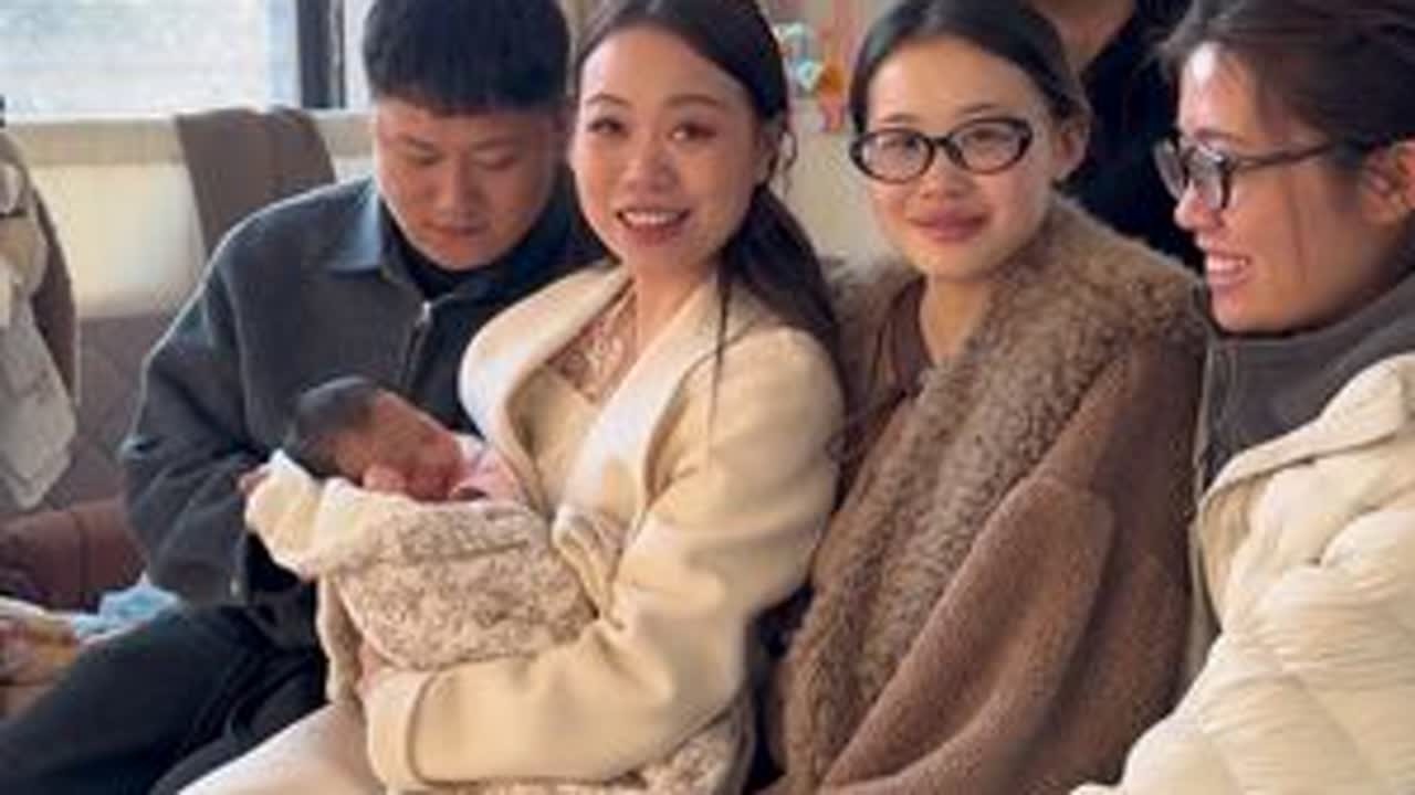 @好身材找媛媛🙋 我好喜欢软软糯糯的小女儿啊 心都要化了 #记录日常生活 #宝宝成长记
