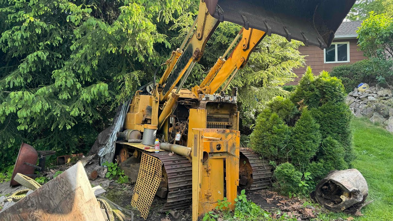 Will It Run? Komatsu Track Loader Sitting 10+ Years | D31S