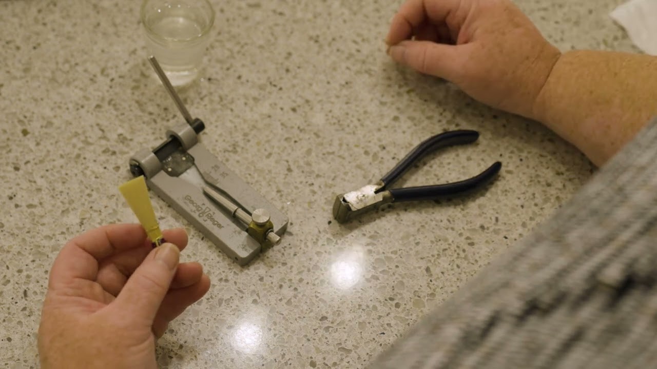 Clipping the Tip of a Bassoon Reed
