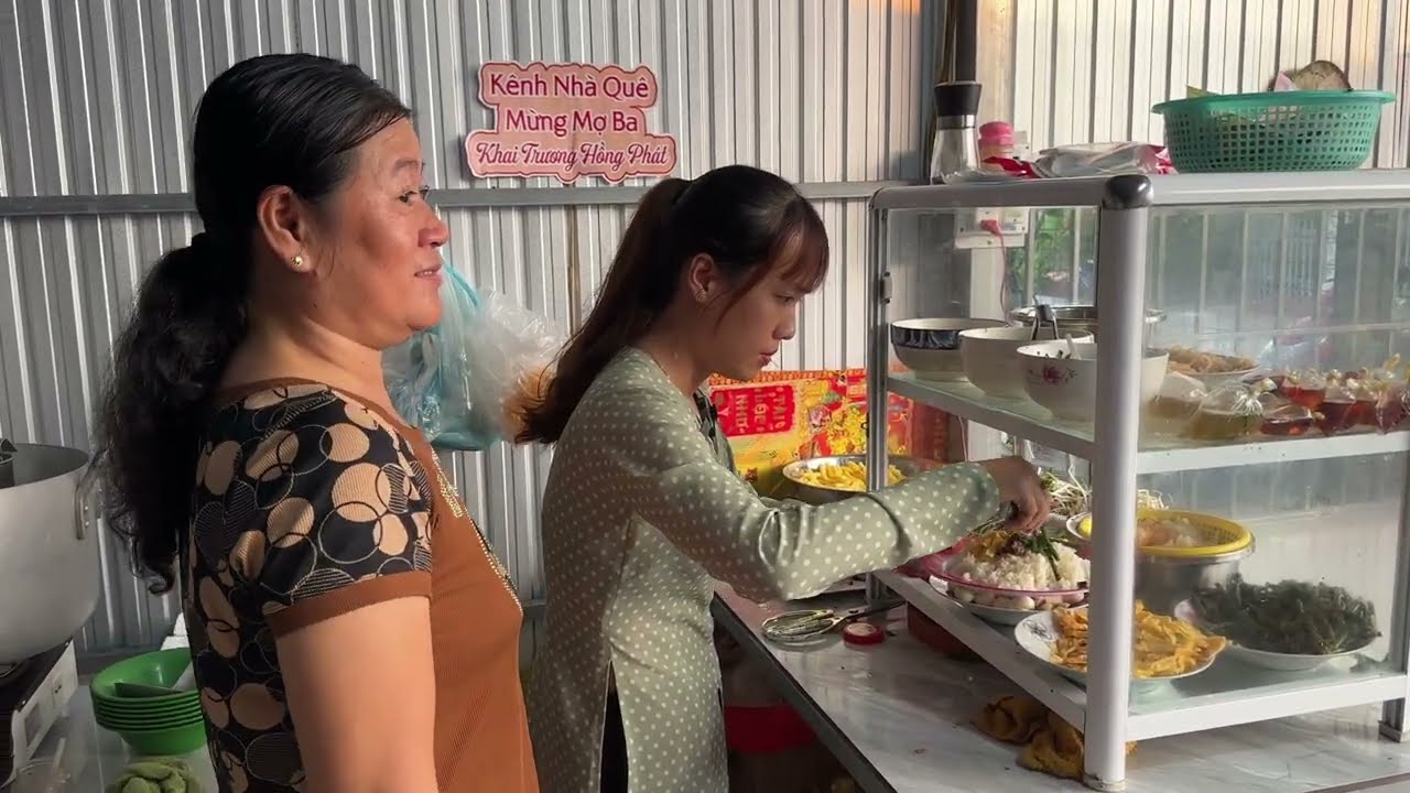 C&ugrave;ng Mẹ Phụ Mợ Ba Yến B&aacute;n Qu&aacute;n Ăn S&aacute;ng / Nh&agrave; Qu&ecirc; #594
