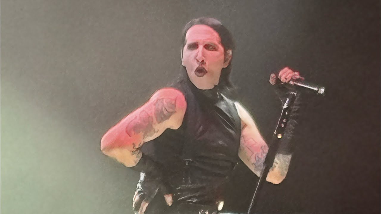 Marilyn Manson « Angel with the Scabbed Wings » (live Paris le Zénith le 11/11/2025, OAUG Tour 2025)