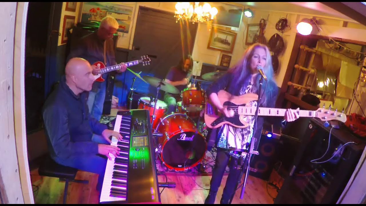 Rebecca Johnson Band  * WE ARE FAMILY * (QSC Touchmix 16)