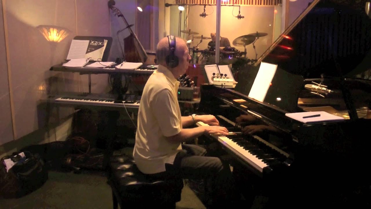 In the Studio - Tribute Quartet - Leaving on my Mind