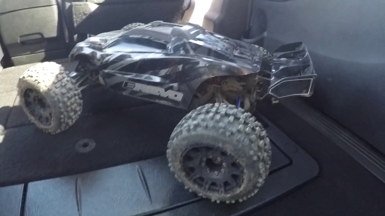 Testing proline badlands 3.8's on the traxxas erevo 2.0 Zop battery fail & speed run