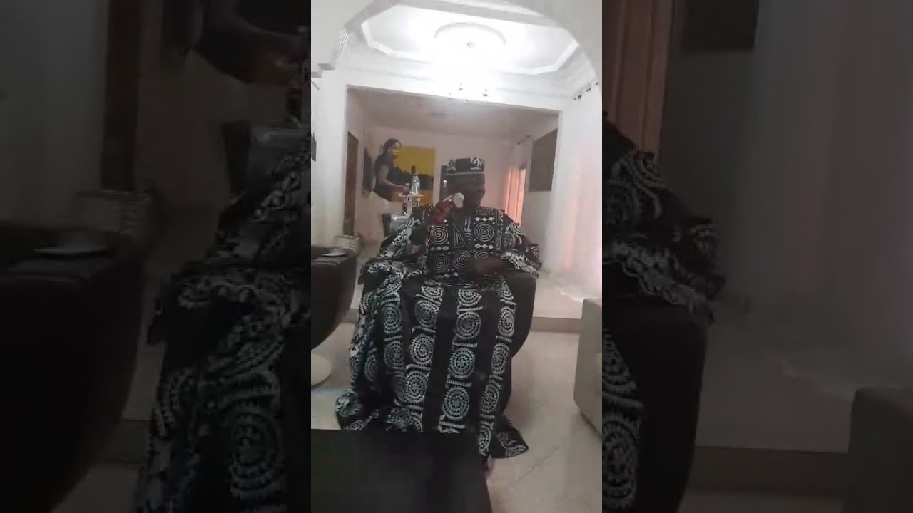 Mady Kanoute a chante pour Sekouba Donsoba Kouyate à Dakar 🎤🎤🎶🎸