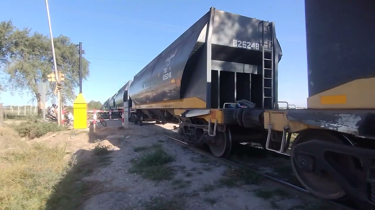 Tren Vacío de NCA ingresando a Villa María Gravitacion rumbo hacia General Deheza 