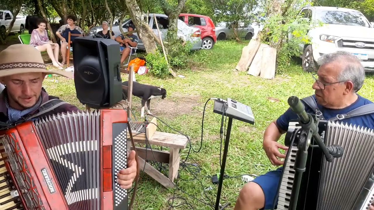 Gilberto Pires com música do porca velha título paraíso