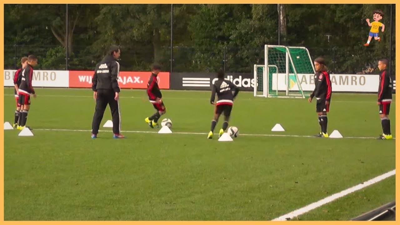 AFC Ajax u12 - u13 - Passing Combinations With Finishing & Ball Control