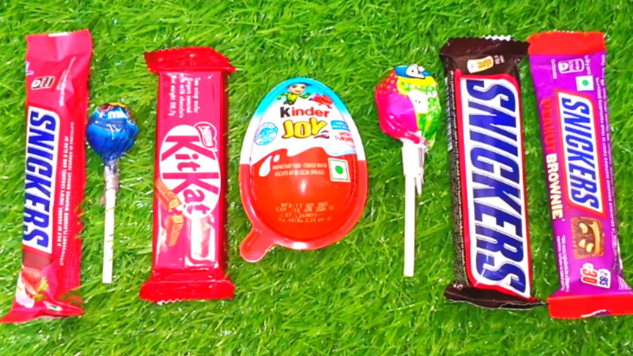 ASMR Most Popular Candys / some lots of colorful rainbow lollipop candy / unpacking chocolate eat
