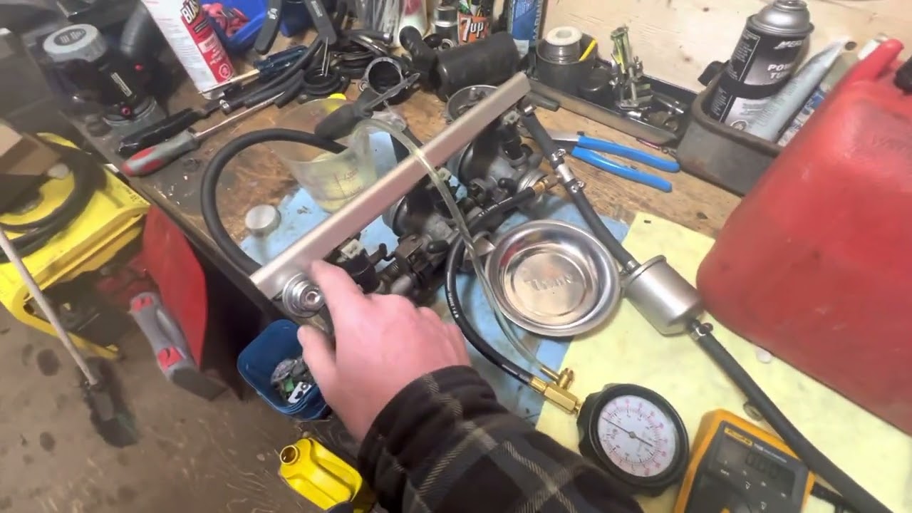 Testing Fuel System on a 1992 Polaris 650 RXL EFI.