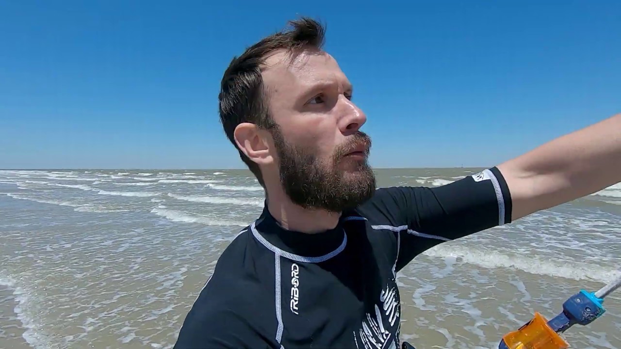 Texas City Kitesurfing Club - Fun day kiting in the Oil, TEXAS