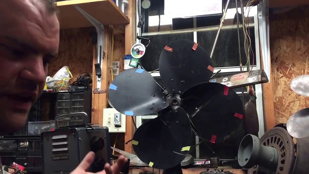 Fan blade balancing using a stroboscope part 1