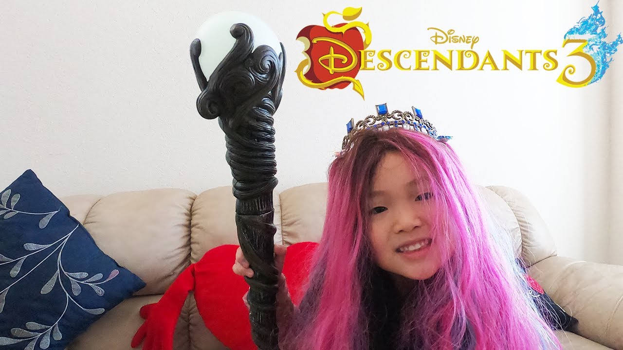 Queen of Mean - Descendants 3