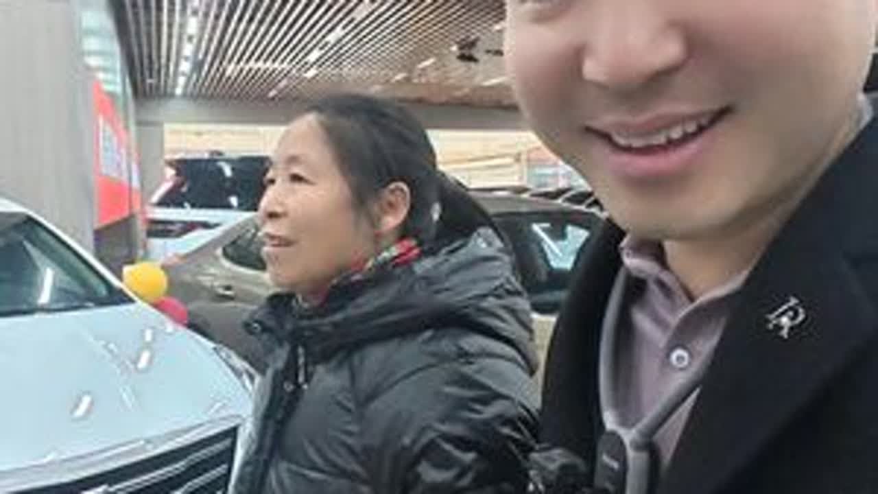 我屋妈来视察工作#二手车#搞笑视频#余伟估车#无不良引导