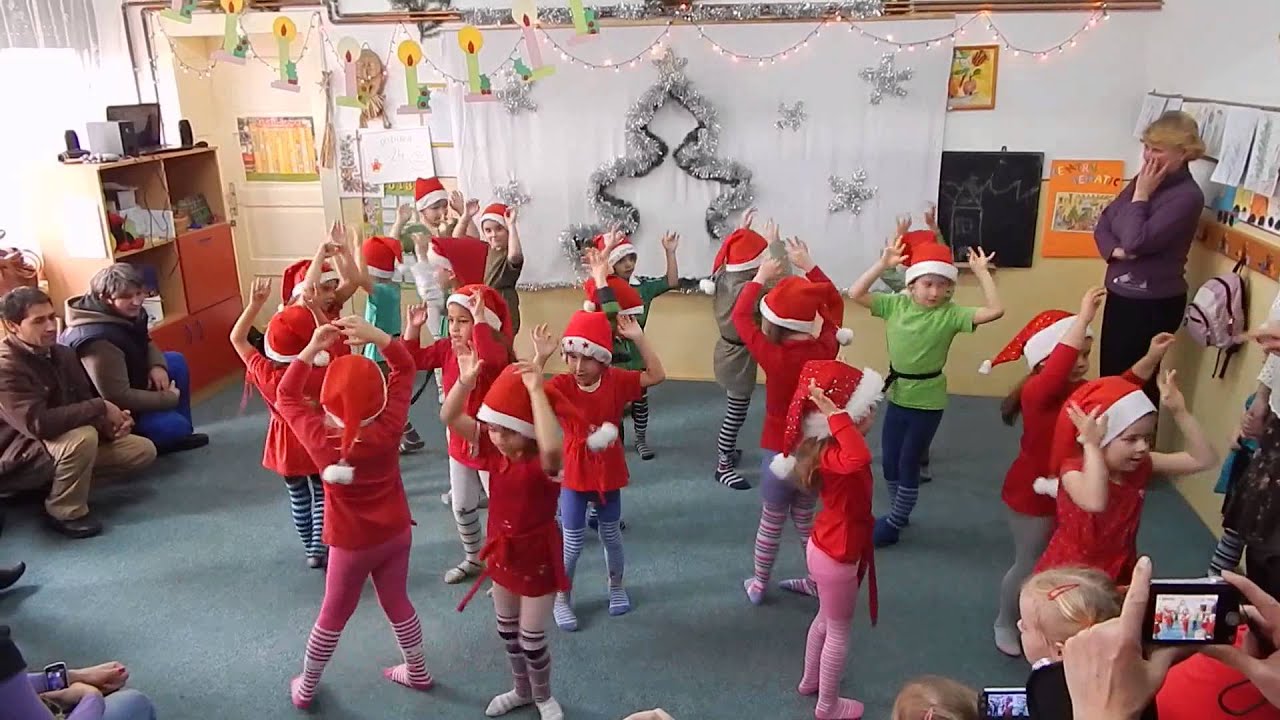 2013 KarácsonyiOvi(Mezőfény) - nagycsoport manótánc