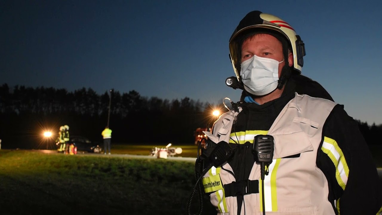 Fatales Überholmanöver: Biker stirbt bei Überholvorgang eines 21- Jährigen