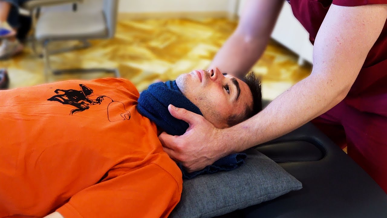 FIXING His POSTURE With STRONG Techniques! Chiropractic Therapy