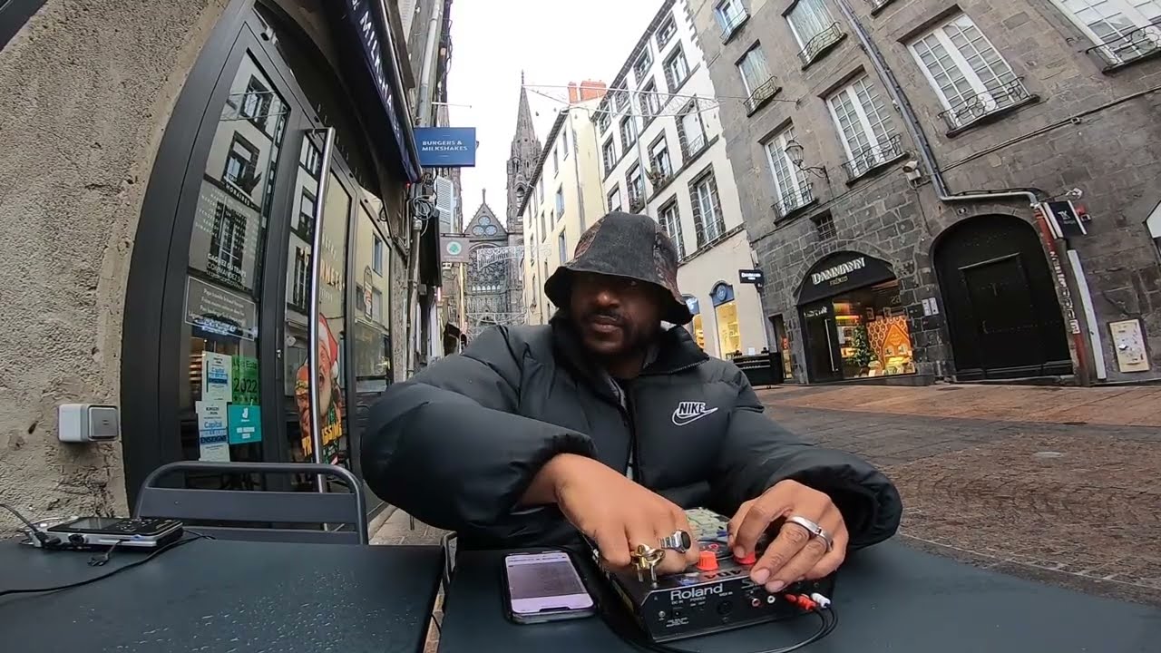 French Samurai Instrumental by Stanley Ipkuss SP-404 Live @ Jaude in Clermont-Ferrand, France 🇫🇷