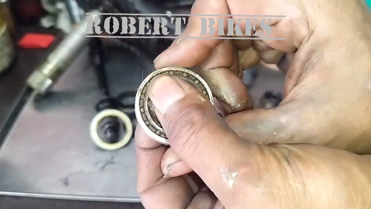 centro Shimano hollwtec pegado por falta de mantenimiento. Recuerden hacer el mantenimiento a tiempo