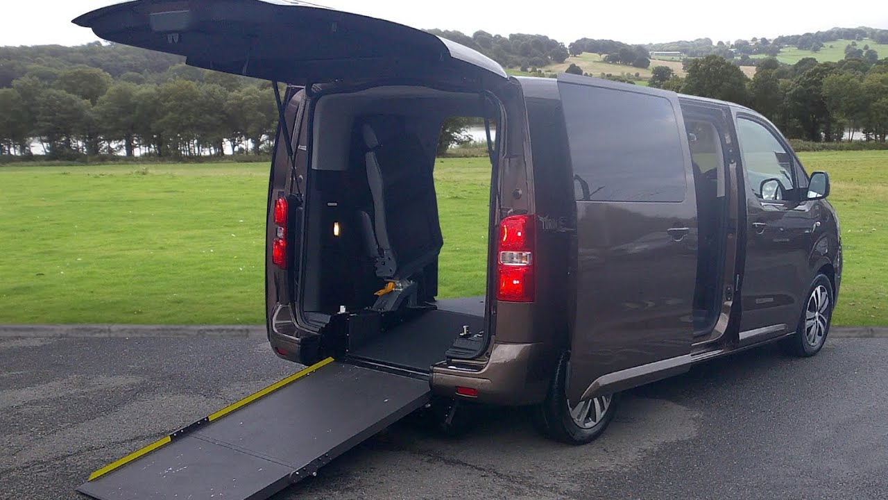 21 plate Peugeot Traveller Wheelchair Access Vehicle - Walk-Around