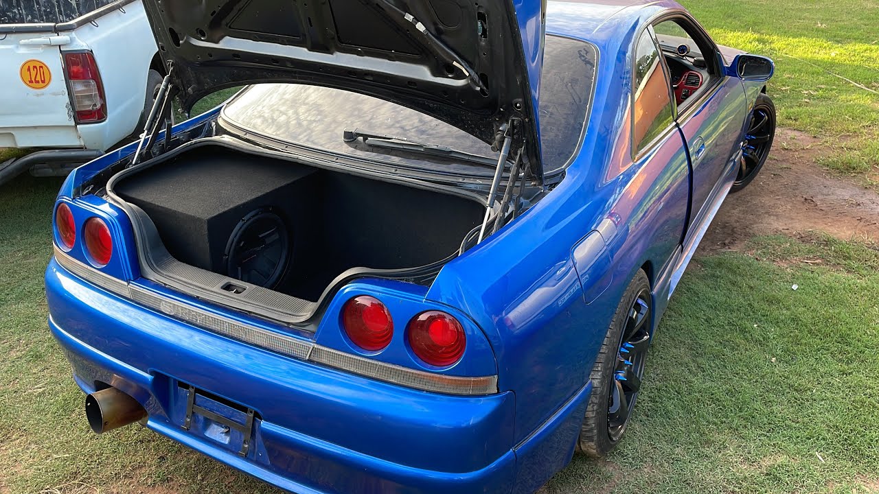 R33 sound system - trunk assembly
