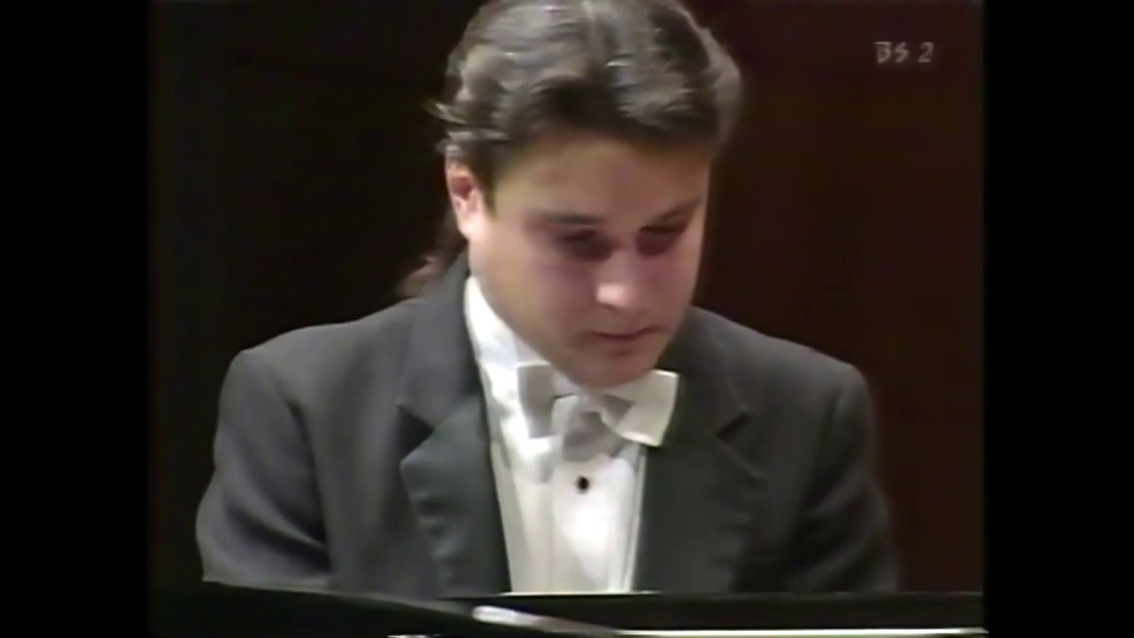 Alexei Sultanov performs Chopin Sonata No.3 op. 58