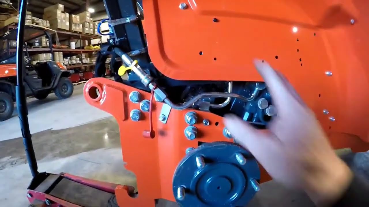 Kubota B2601 TLB / установка третьего функционального клапана