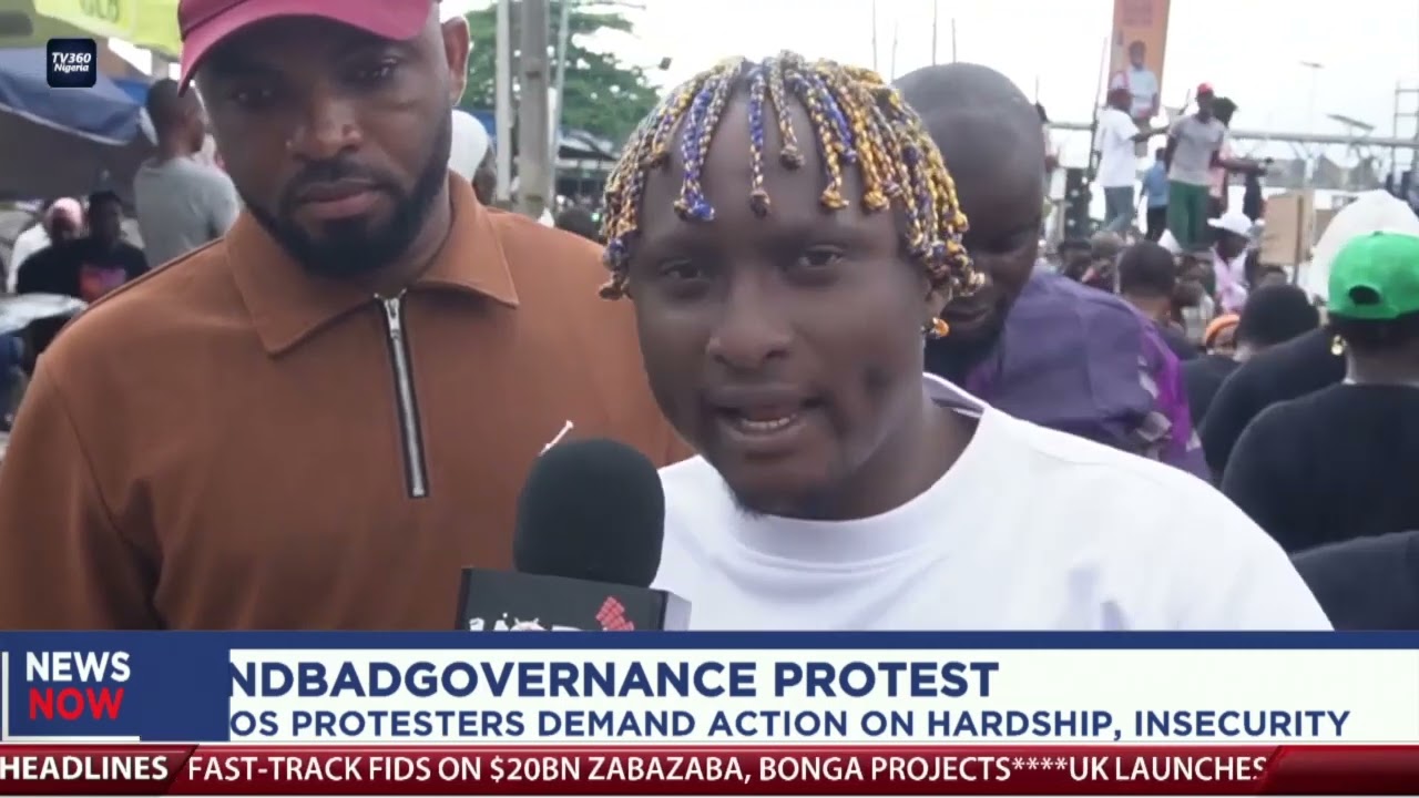 Протестующие движения #EndBadGovernance вышли на улицы Лагоса, требуя принятия мер по борьбе с бе...