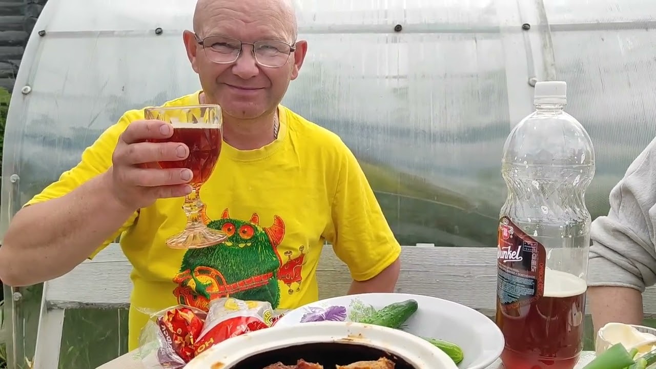ЖАРИМ ШАШЛЫКИ, С ДНЁМ МОЛОДЁЖИ🍻
