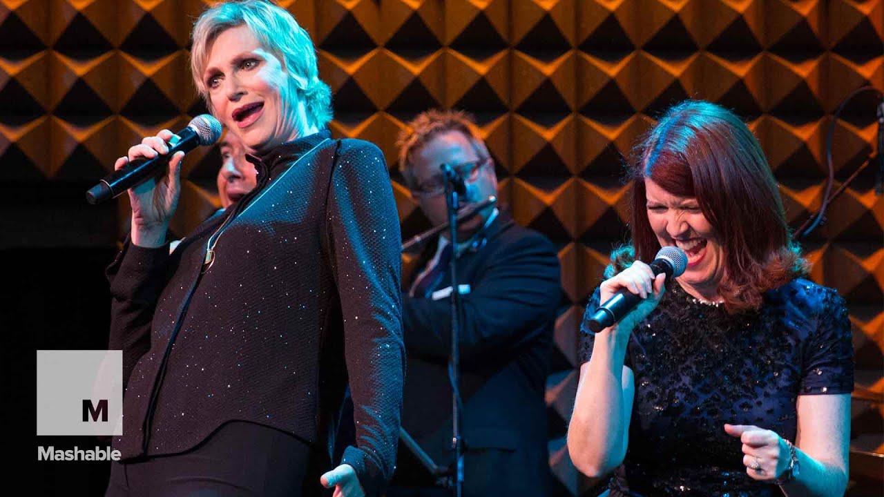 Jane Lynch Raps Nicki Minaj's 'Anaconda'