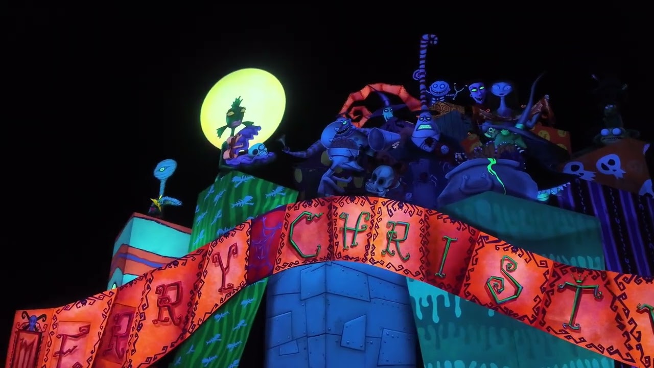 4K Haunted Mansion - Nightmare before Christmas - Disneyland California
